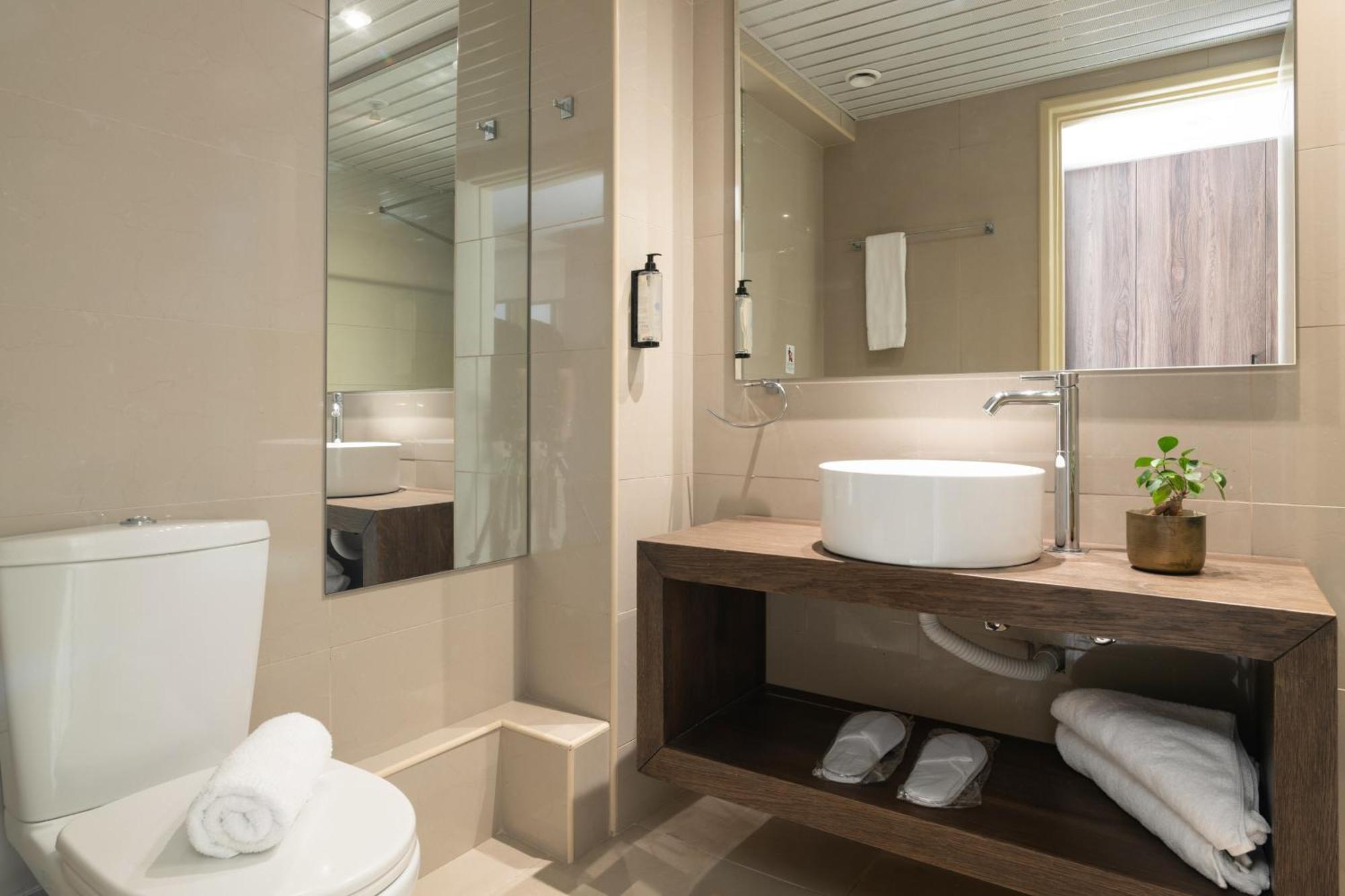 Planos Hotel Szoba fotó