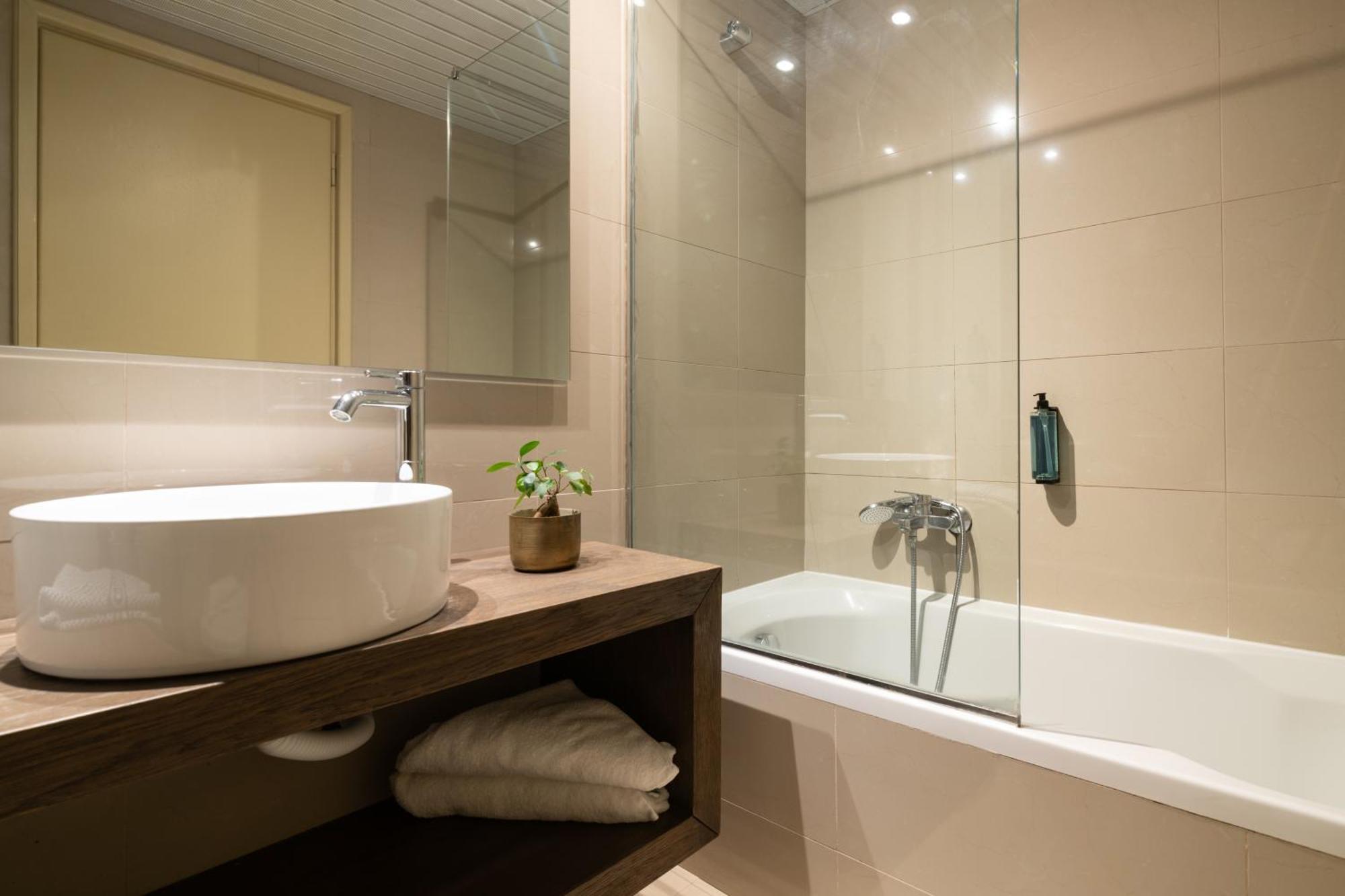 Planos Hotel Szoba fotó