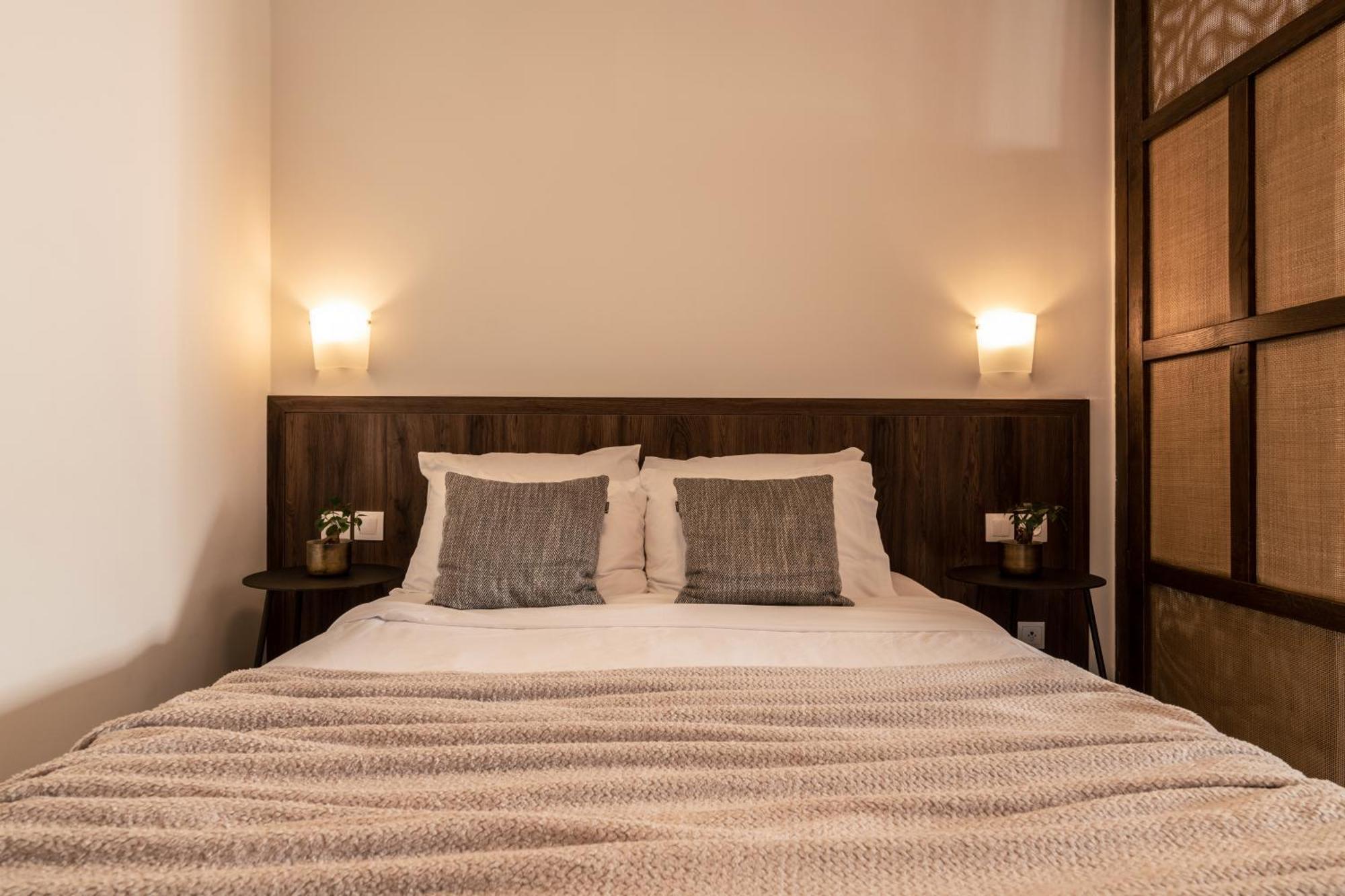 Planos Hotel Szoba fotó