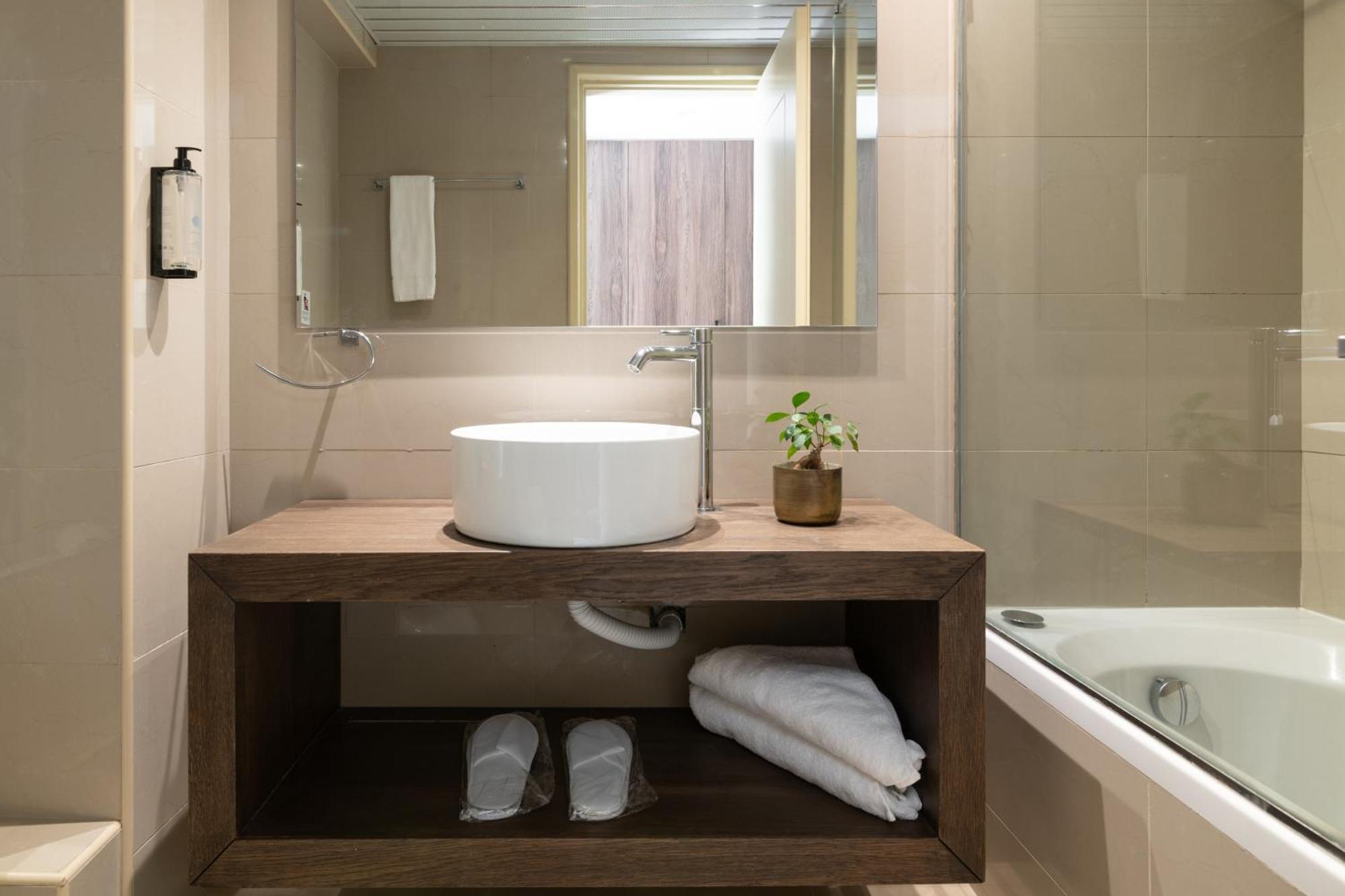 Planos Hotel Szoba fotó